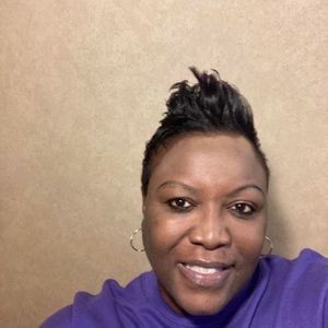 Meet your Posher, Fredia